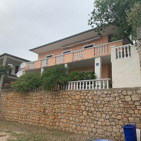 Apartmani Spomenka 塞利讷 外观 照片