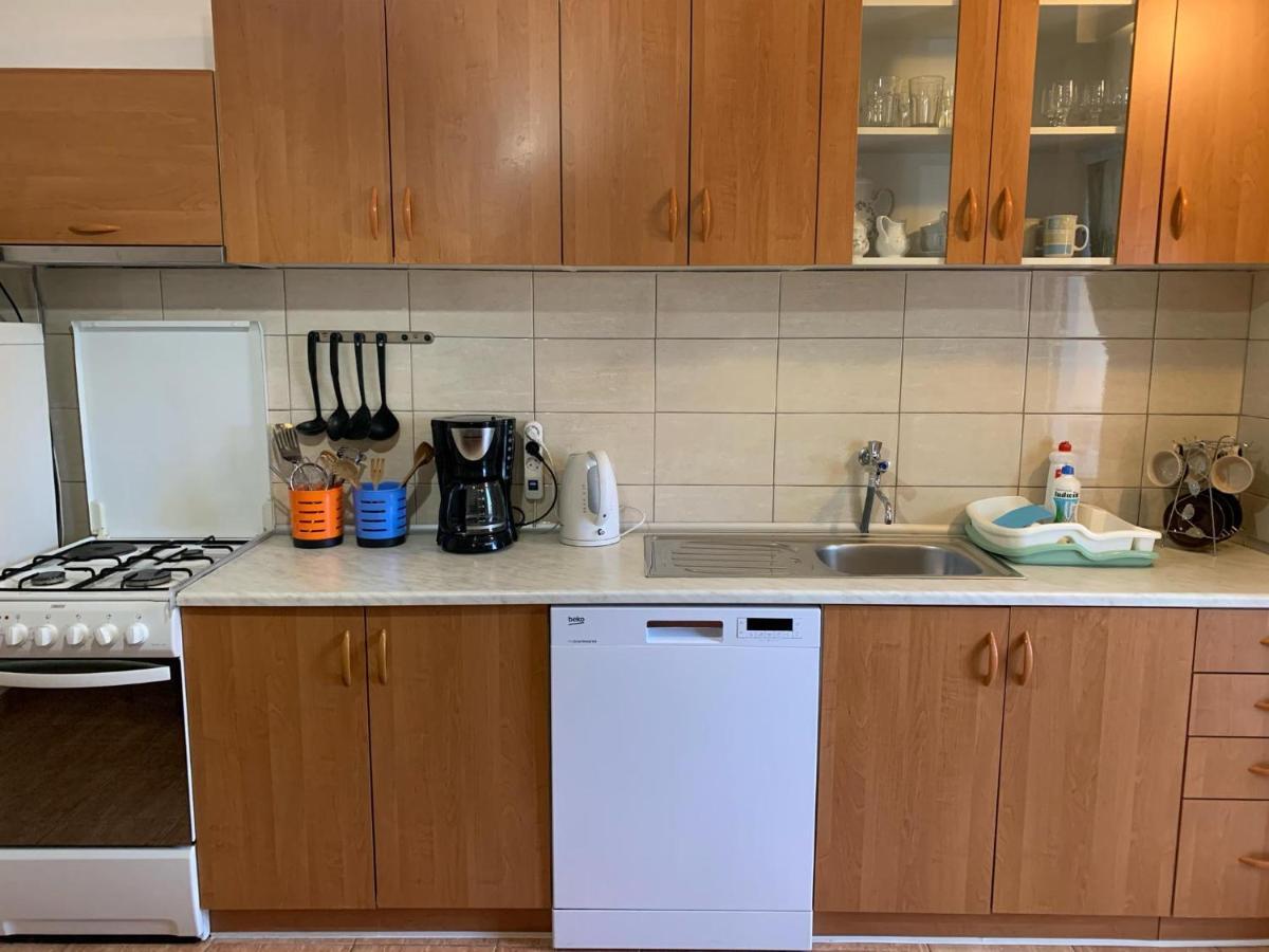 Apartmani Spomenka 塞利讷 外观 照片